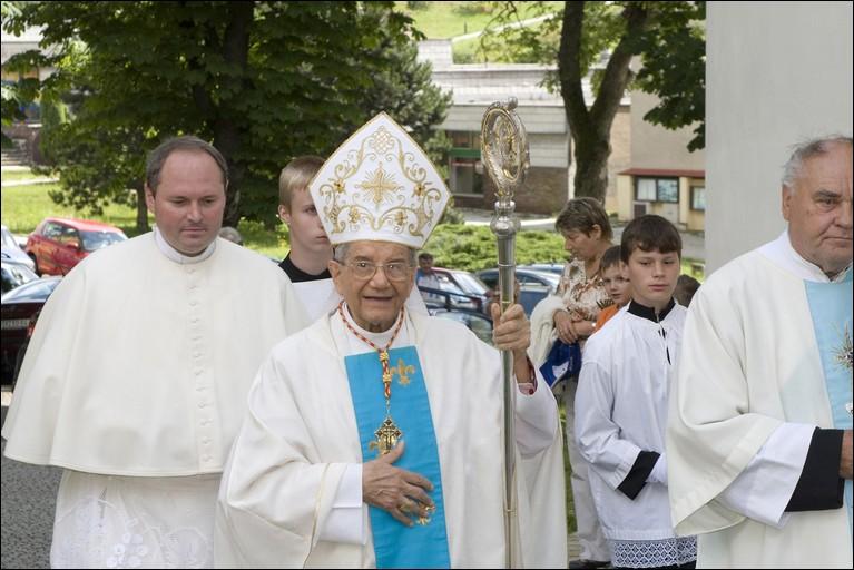 Kardinl Giovanni Coppa ve Ktinch - 8.7.2008 -  foto 13