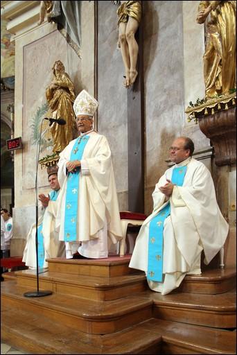 Kardinl Giovanni Coppa ve Ktinch - 8.7.2008 -  foto 75