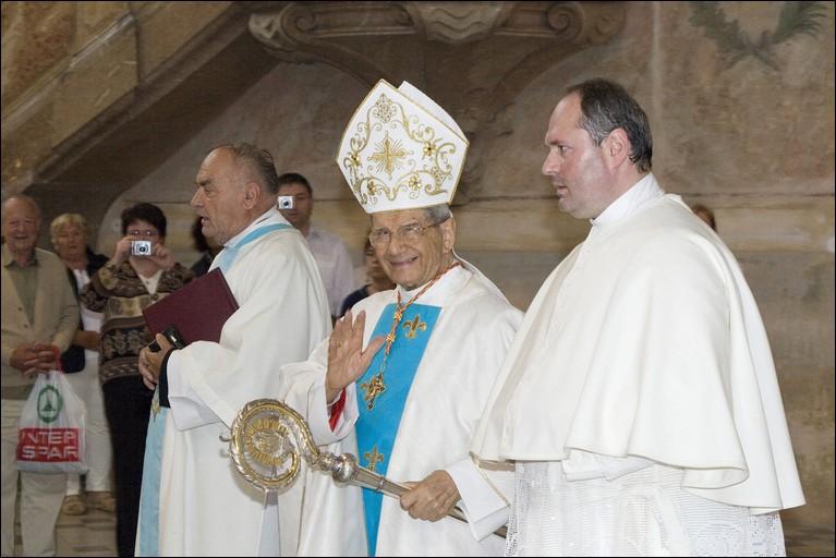 Kardinl Giovanni Coppa ve Ktinch - 8.7.2008 -  foto 80