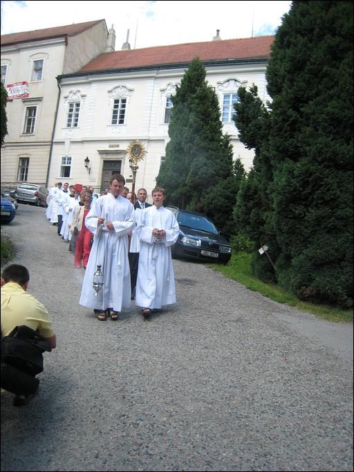 Kardinl Giovanni Coppa ve Ktinch - 8.7.2008 - neoficiln -  foto 1