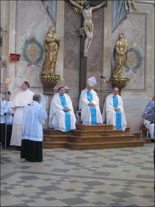 Kardinl Giovanni Coppa ve Ktinch - 8.7.2008 - neoficiln -  foto 16