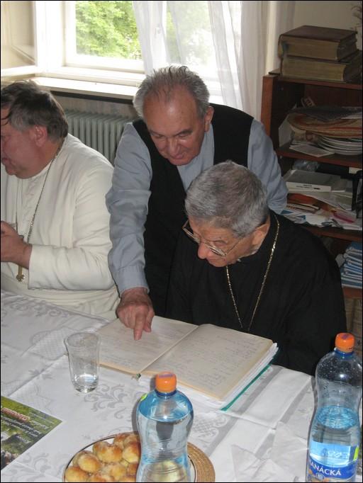 Kardinl Giovanni Coppa ve Ktinch - 8.7.2008 - neoficiln -  foto 23