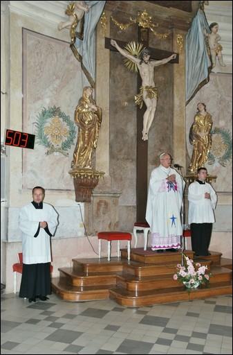 Slavnostn bohosluba k 14. vro papesk korunovace milostn sochy Panny Marie - 28.8.2011 -  foto 5