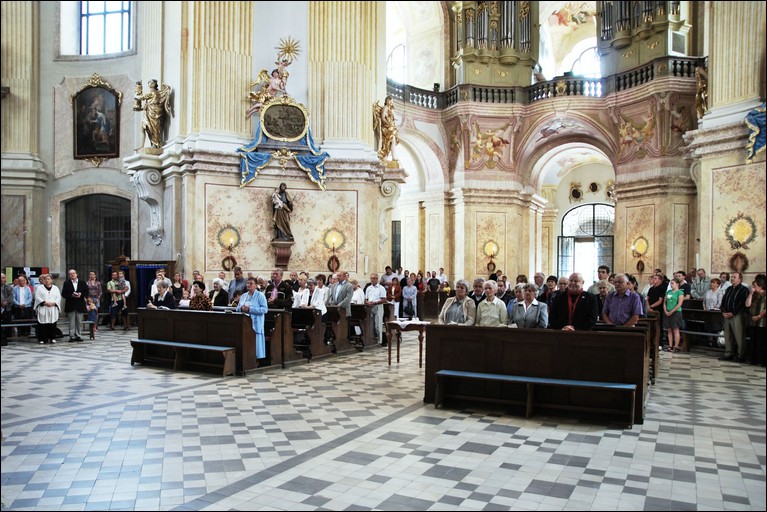Slavnostn bohosluba k 14. vro papesk korunovace milostn sochy Panny Marie - 28.8.2011 -  foto 6