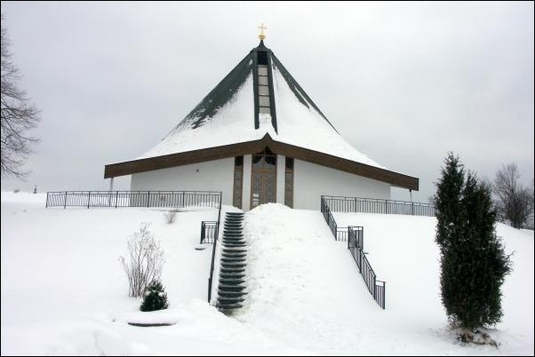 Bezina - kostel Panny Marie, Matky crkve -  foto 8